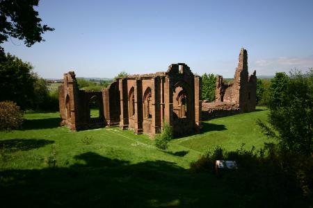 lincluden_church 