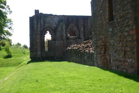 lincluden_church 