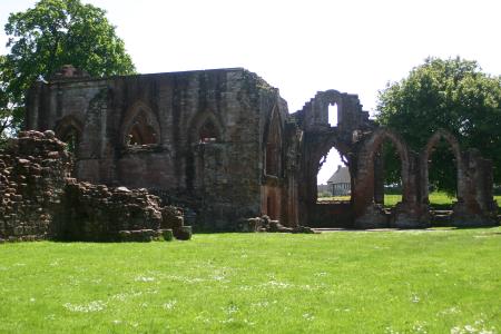 lincluden_church 