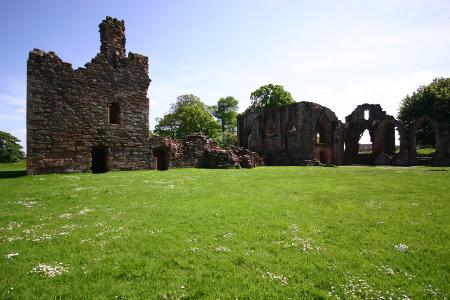 lincluden_church 
