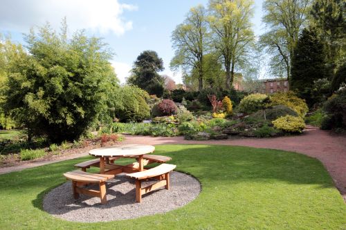 Crighton gardens
