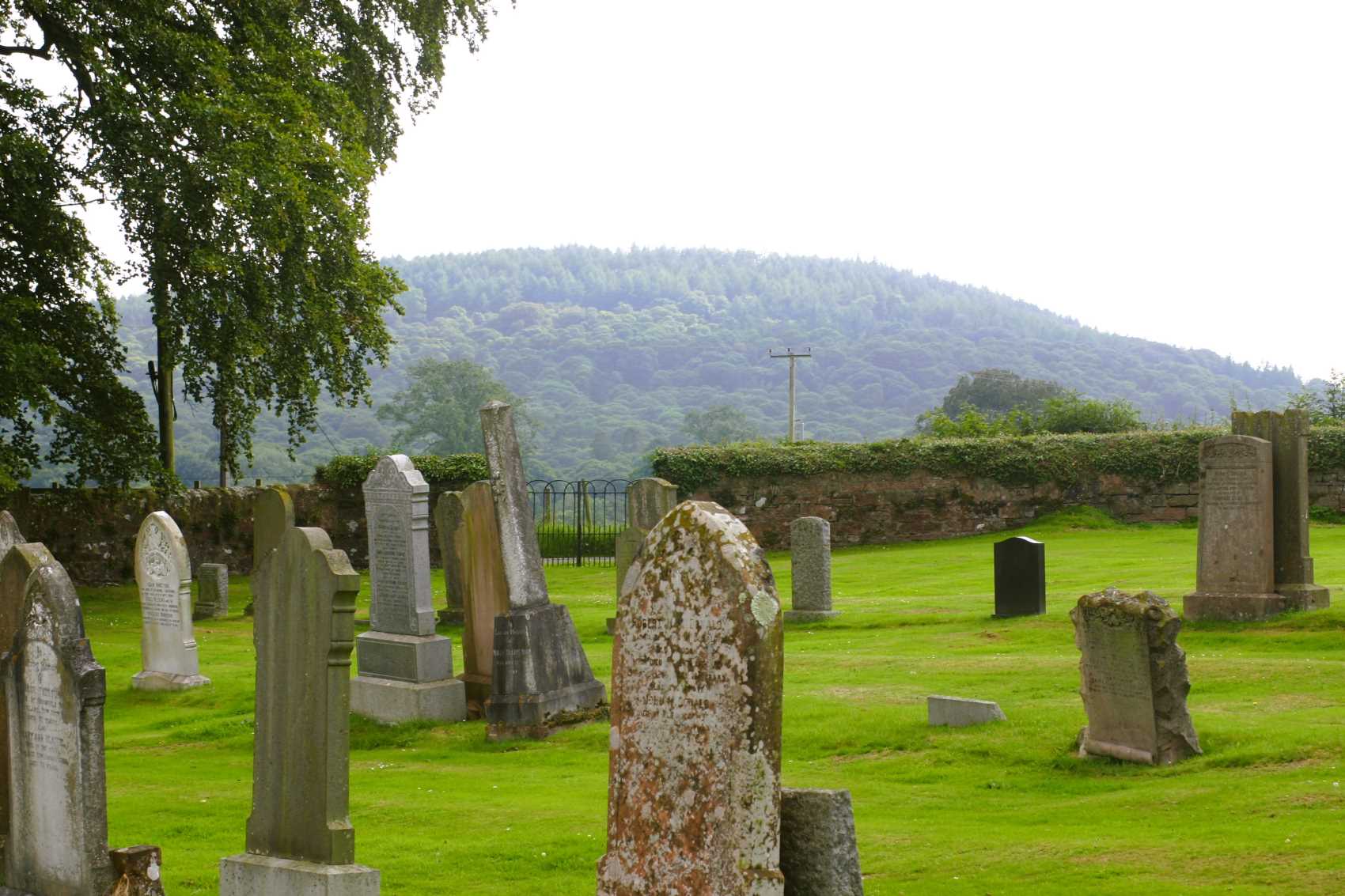 Hoddom Church 2004