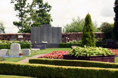air disaster memorial garden