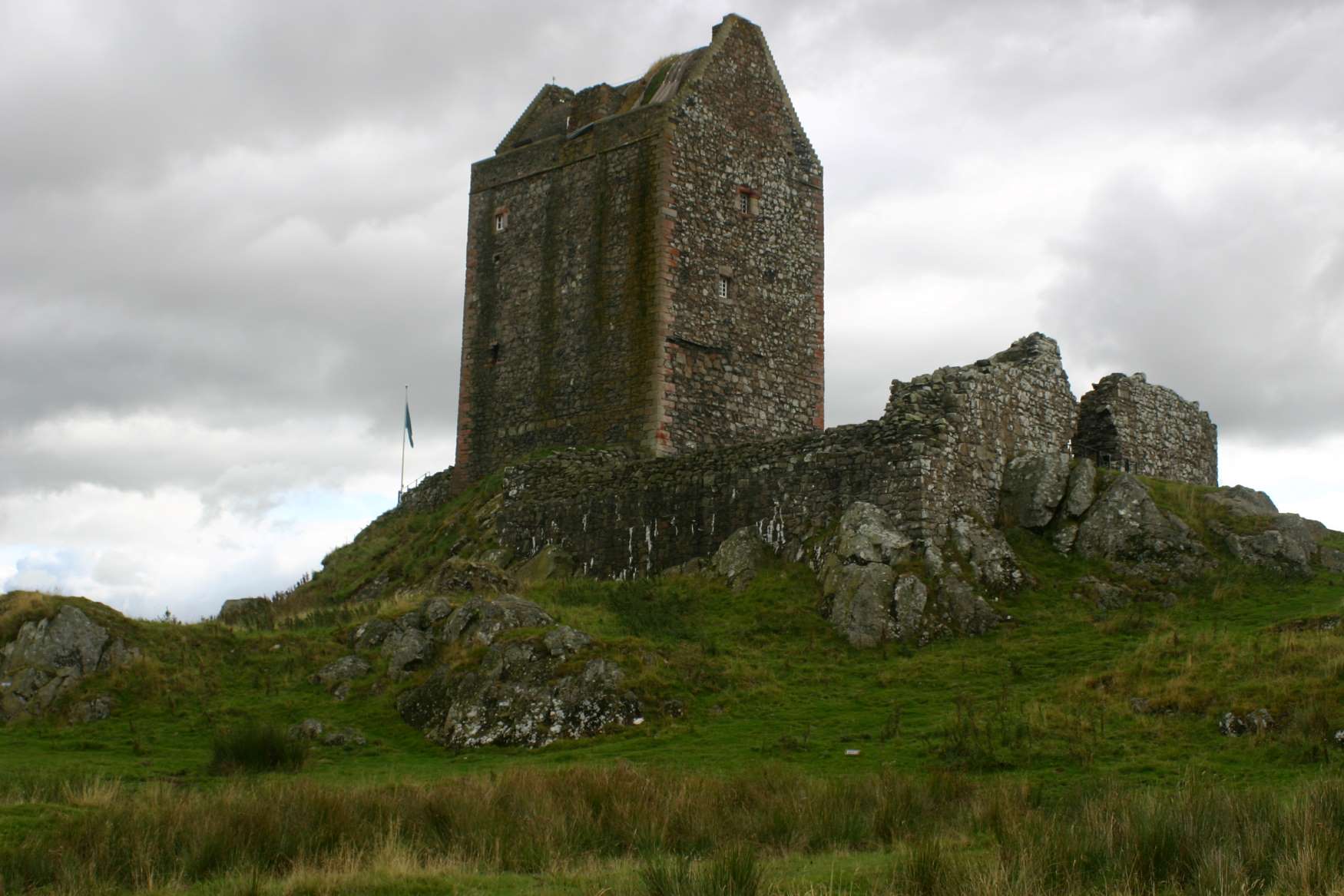Smailholm tower house