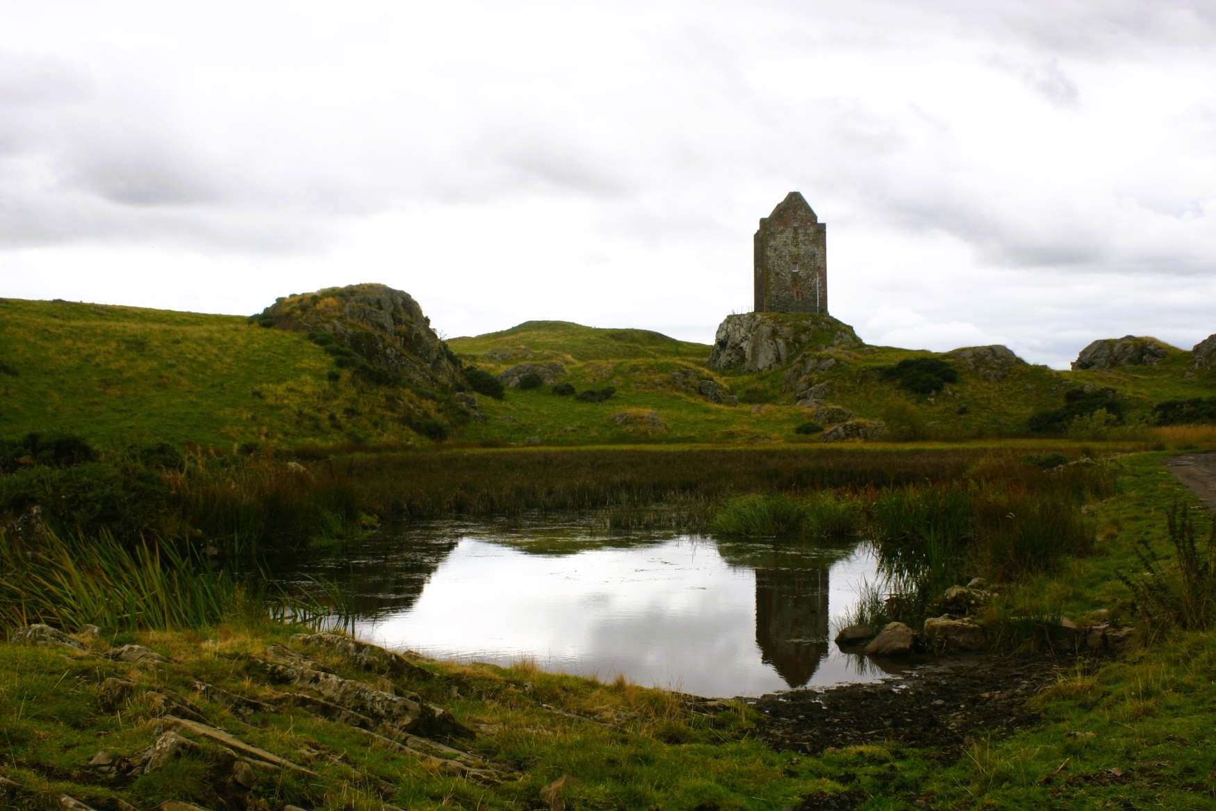 Smailholm tower house
